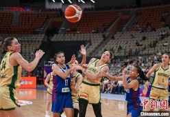 乐竟体育入口-澳大利亚女篮实现五连胜,莫泰约尔成为全队得分王(澳大利亚男子游泳队)