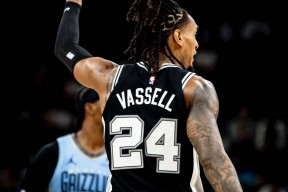 乐竟体育中文-关于马刺队老将退役，或结束光辉职业生涯的信息